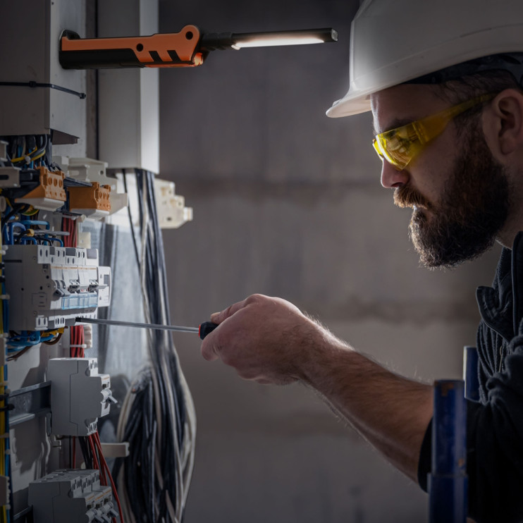 Портативний багатоцільовий ліхтарик VIDEX VLF-M044UV (400Lm 4000K) Київ у Києві - Новаторбуд - фото 22